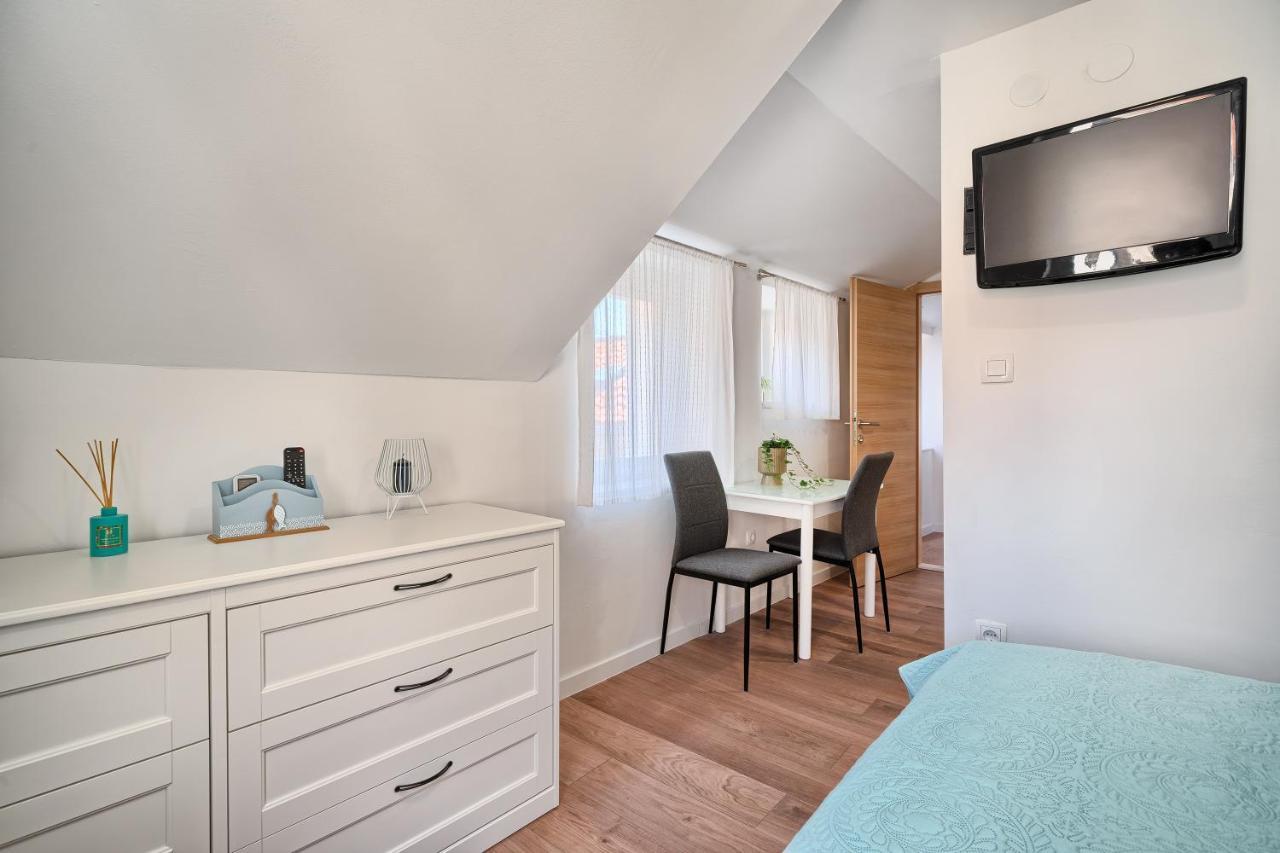 Loft Rooms Split Exterior photo